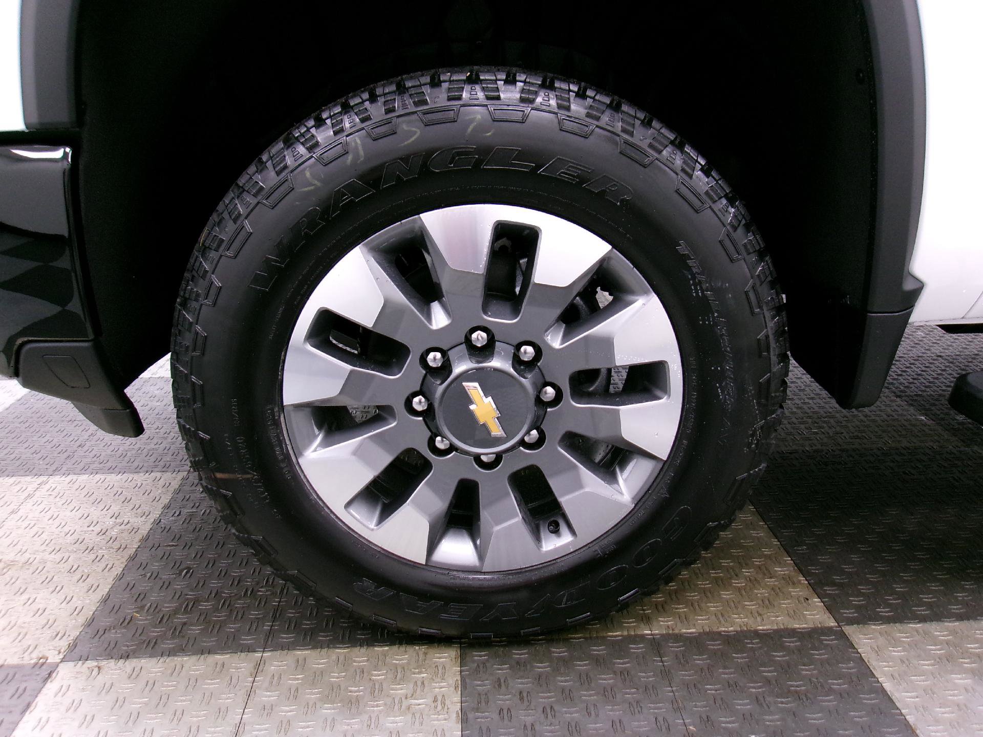 New 2026 Chevrolet Silverado 2500 Custom w/ Custom Convenience Package image 16