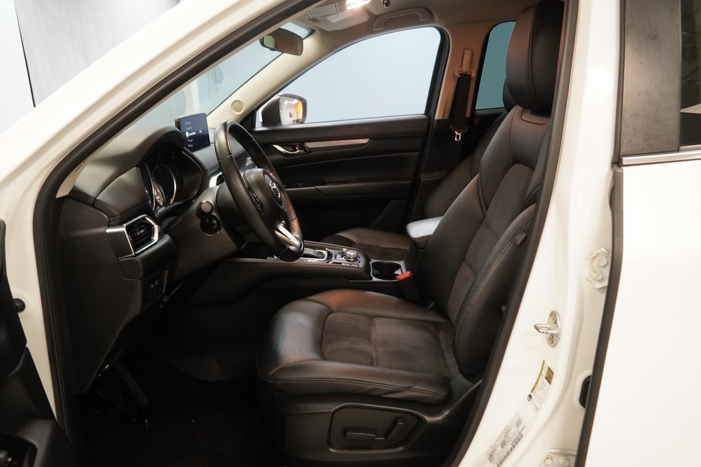 Used 2021 MAZDA CX-5 Touring image 5