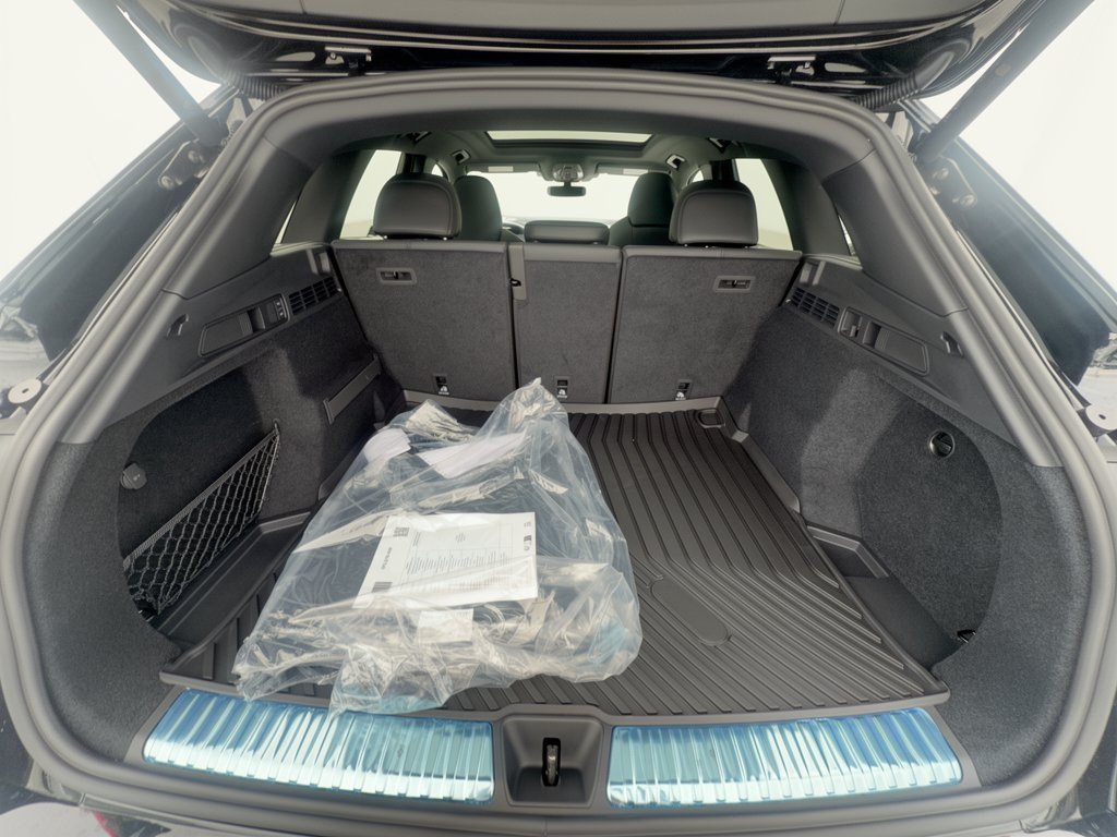 New 2026 Audi SQ5 Prestige AWD/4WD image 28