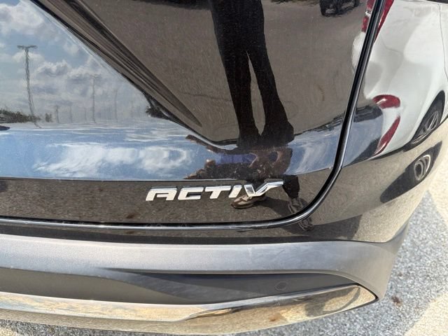 Used 2024 Chevrolet Trax ACTIV w/ Sunroof Package FWD image 6