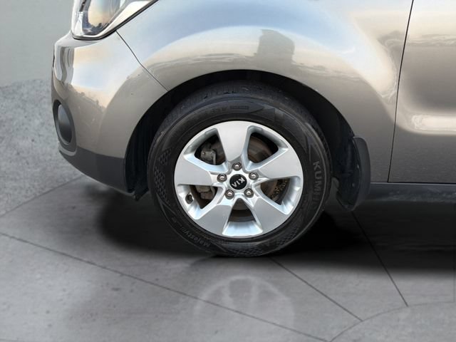 Used 2018 Kia Soul FWD image 29
