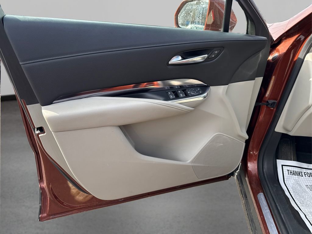 Used 2019 Cadillac XT4 Luxury w/ Cold Weather Package image 23