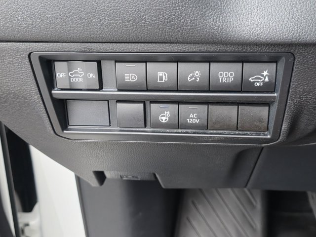 Used 2023 Toyota Tundra Limited AWD/4WD image 32