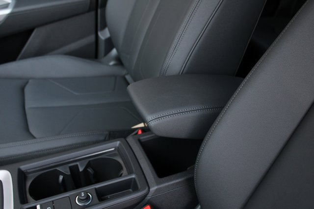 New 2025 Audi Q3 2.0T Premium image 7