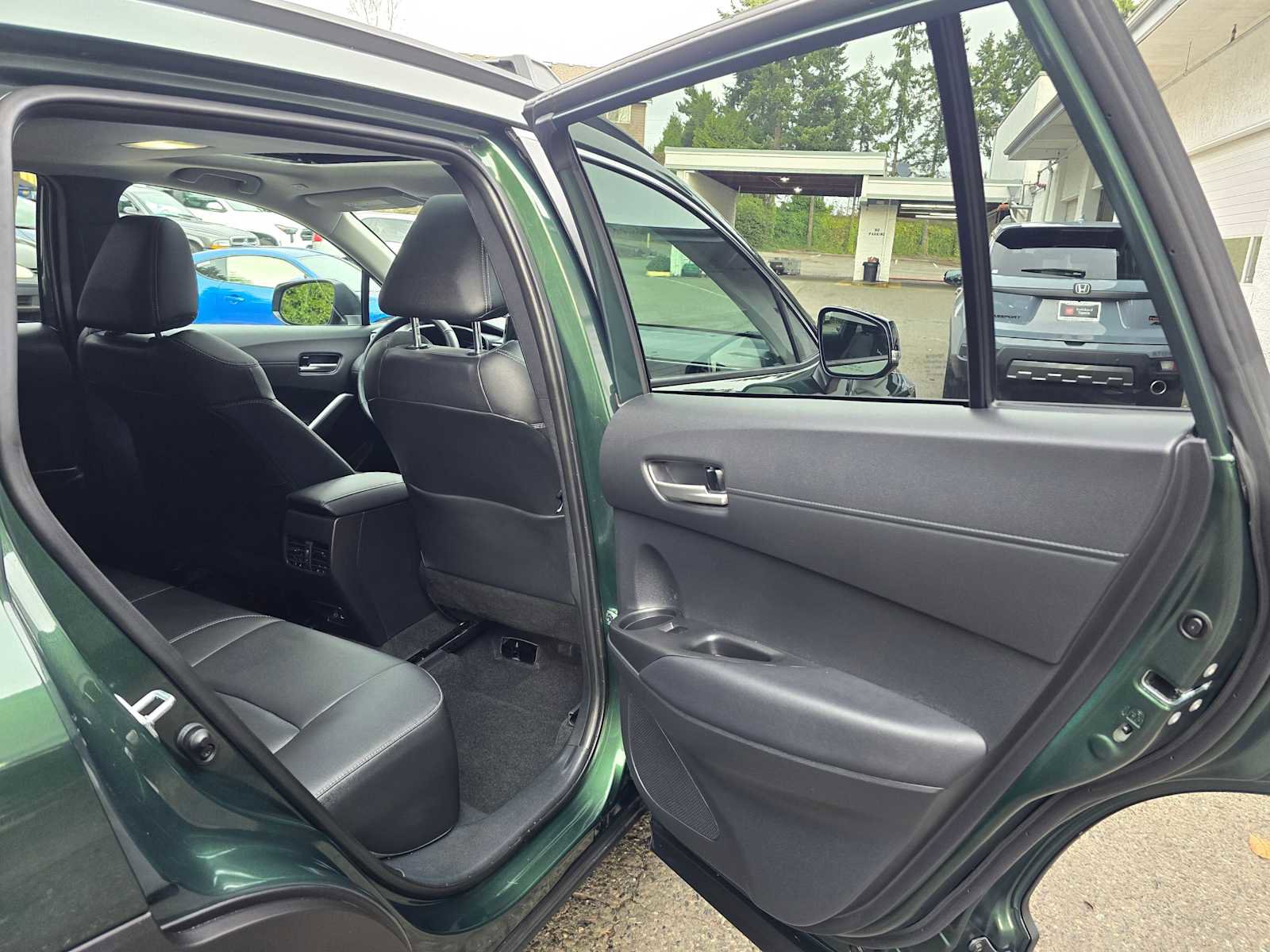 Certified 2025 Toyota Corolla Cross XLE image 14