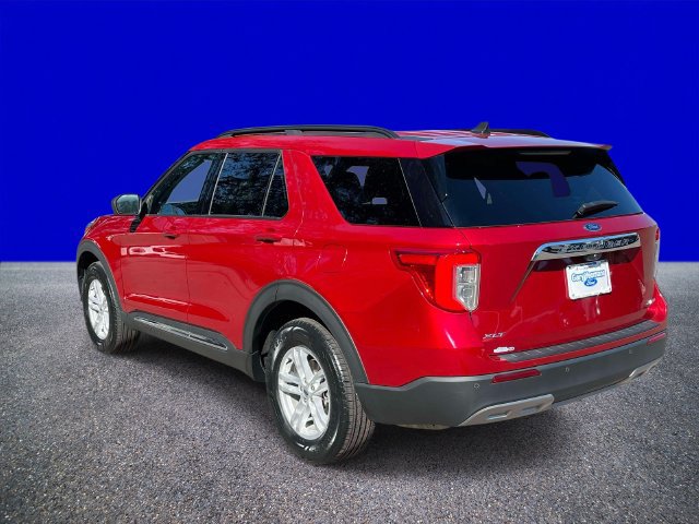 Used 2023 Ford Explorer XLT w/ Equipment Group 202A AWD/4WD image 5
