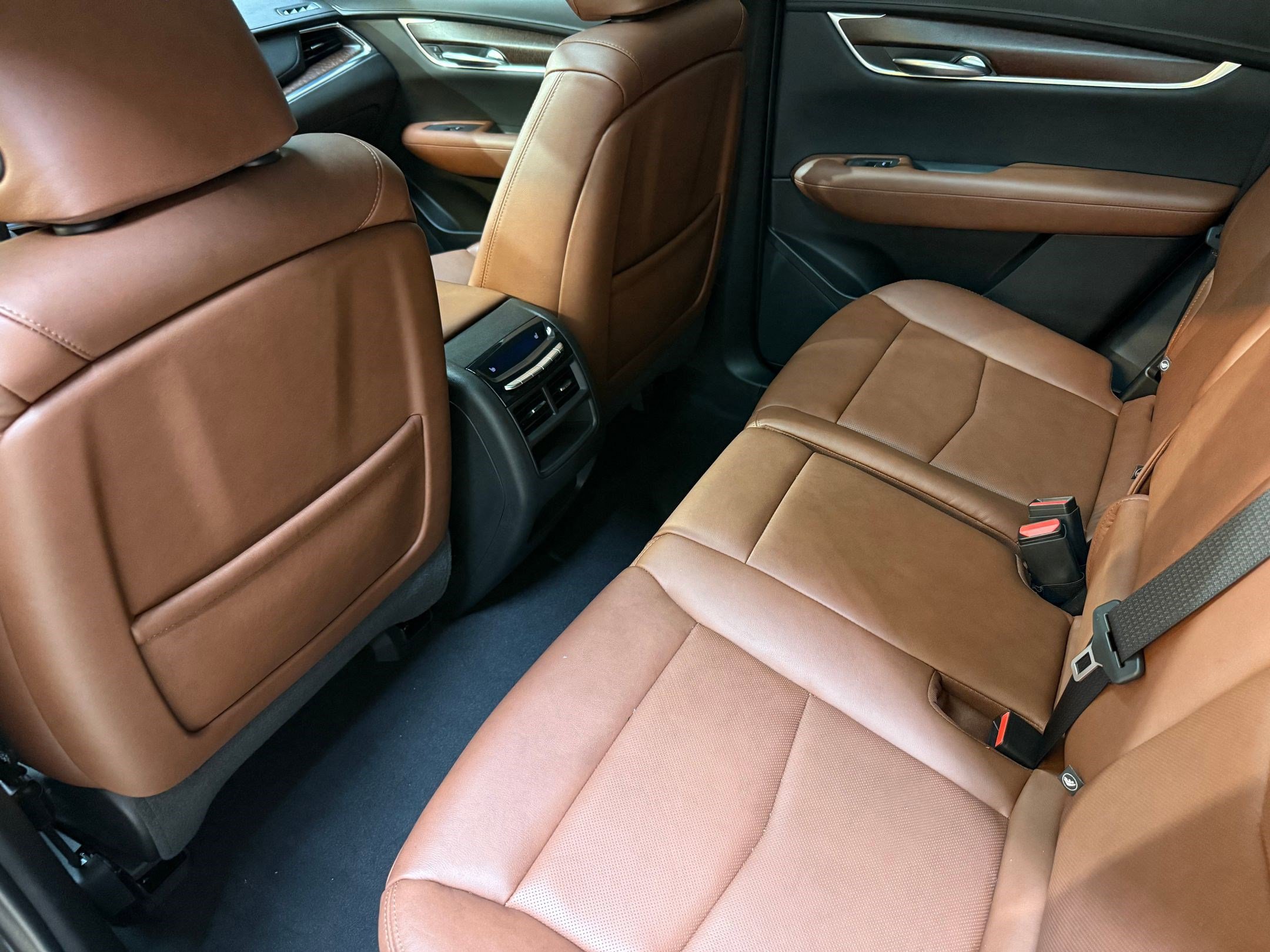 Certified 2022 Cadillac XT5 Premium Luxury w/ Technology Package image 43