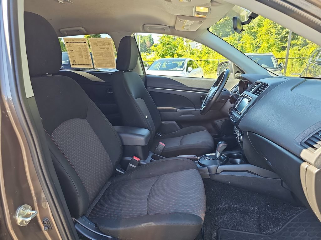 Used 2017 Mitsubishi Outlander Sport LE AWD/4WD image 10