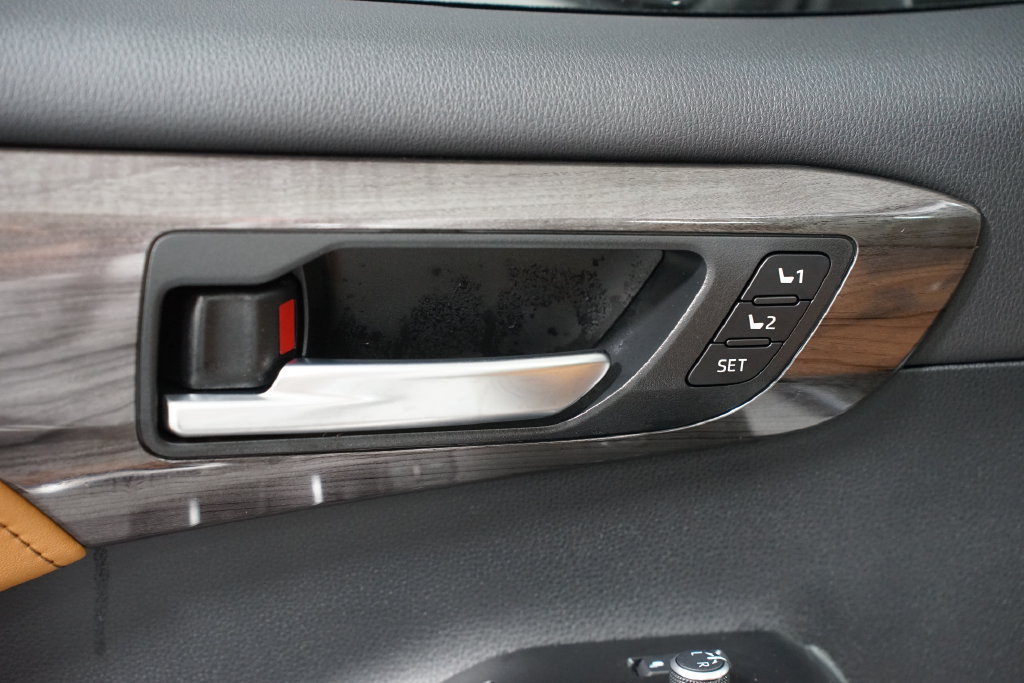 New 2026 Toyota Highlander Platinum AWD/4WD image 35