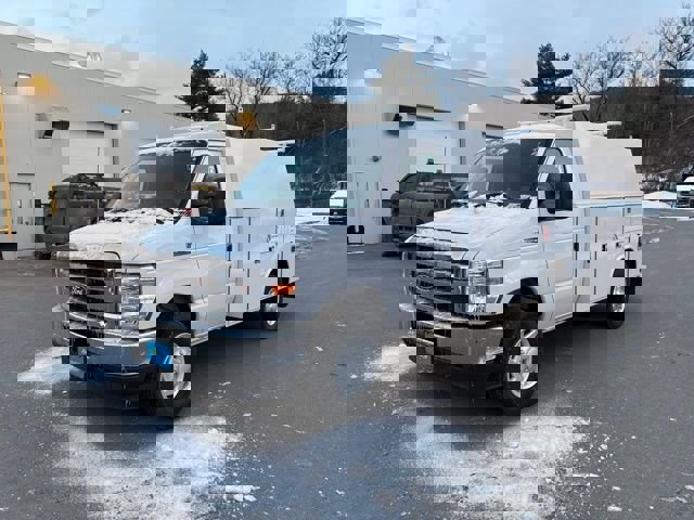 New 2026 Ford E-350 and Econoline 350 Super Duty w/ Power Equipment Group RWD image 3