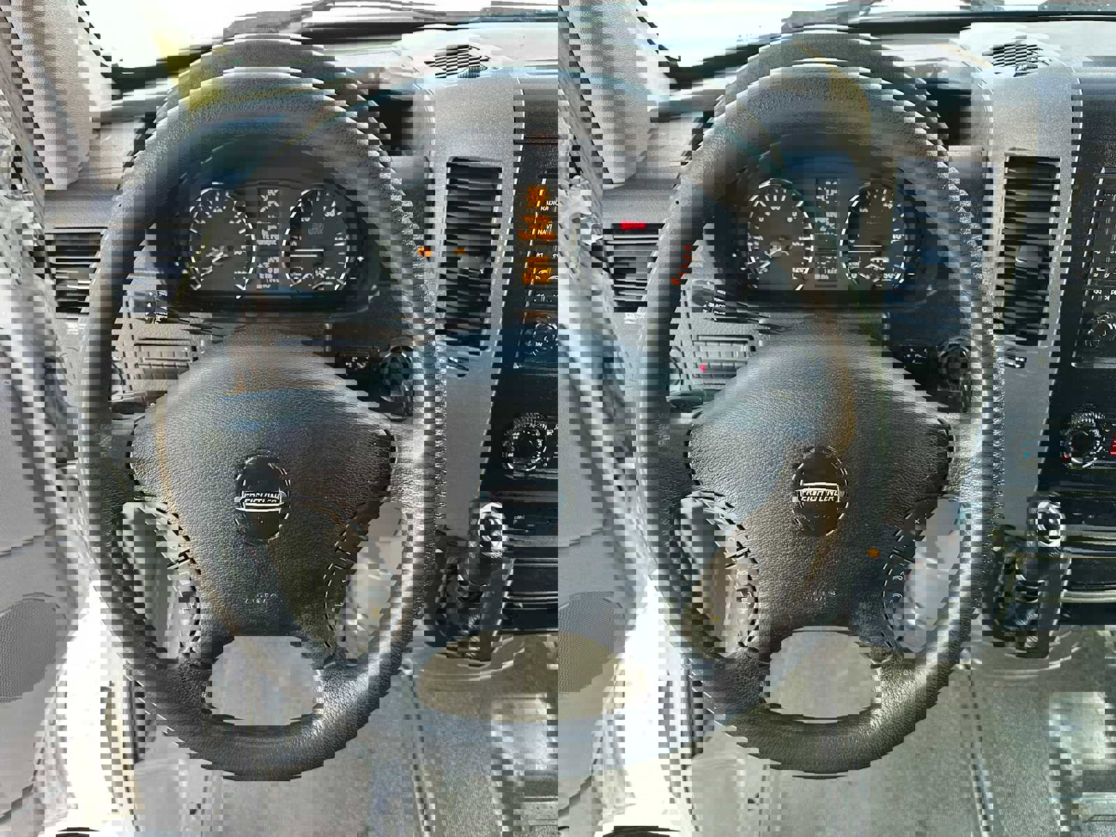 Used 2016 Freightliner Sprinter 2500 image 21