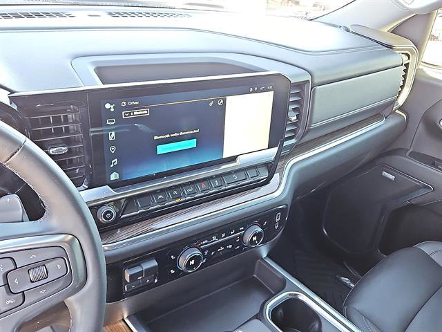 Used 2024 Chevrolet Silverado 1500 LT Trail Boss w/ Convenience Package II image 18