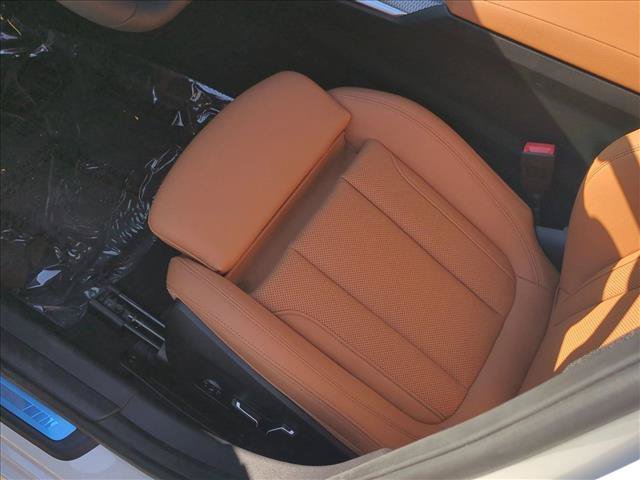 New 2026 BMW 330i xDrive Sedan w/ M Sport Package AWD/4WD image 4