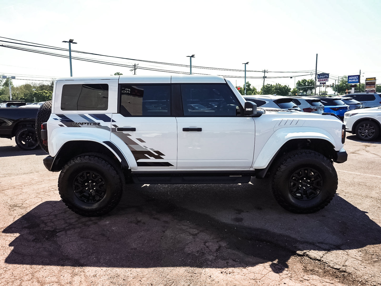 Used 2026 Ford Bronco Raptor w/ Interior Carbon Fiber Pack AWD/4WD image 7