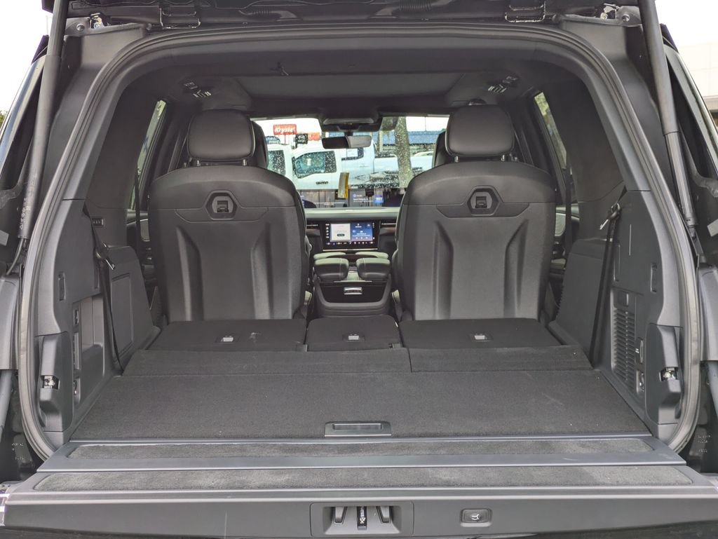 New 2027 Lincoln Navigator Black Label AWD/4WD image 13