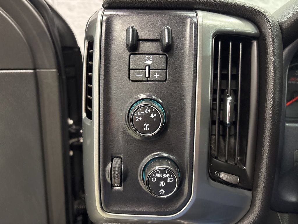 Used 2016 Chevrolet Silverado 1500 LT w/ All Star Edition AWD/4WD image 25