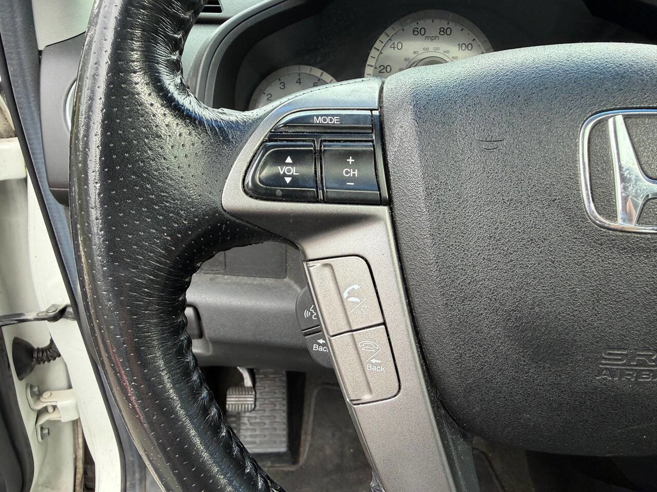 Used 2011 Honda Pilot Touring image 19