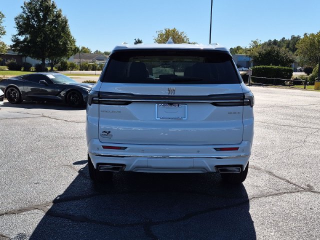 New 2027 Buick Enclave Avenir w/ LPO, Floor Liner Package FWD image 4