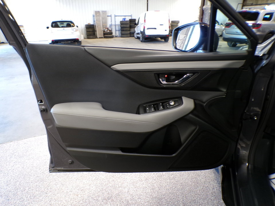 Used 2024 Subaru Outback Premium image 10