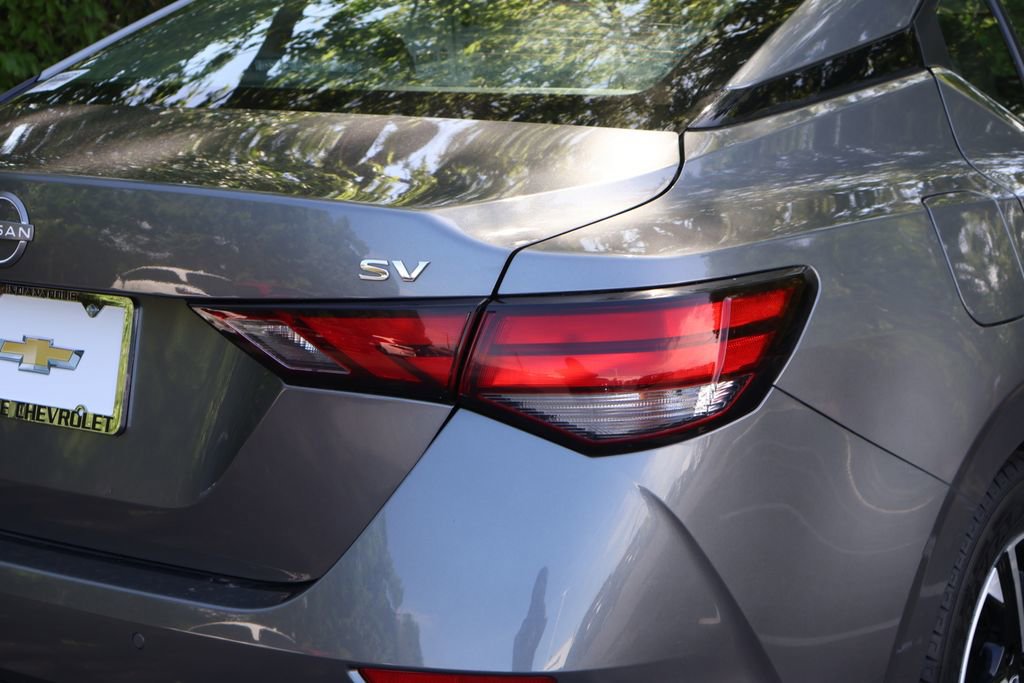 Used 2024 Nissan Sentra SV FWD image 7