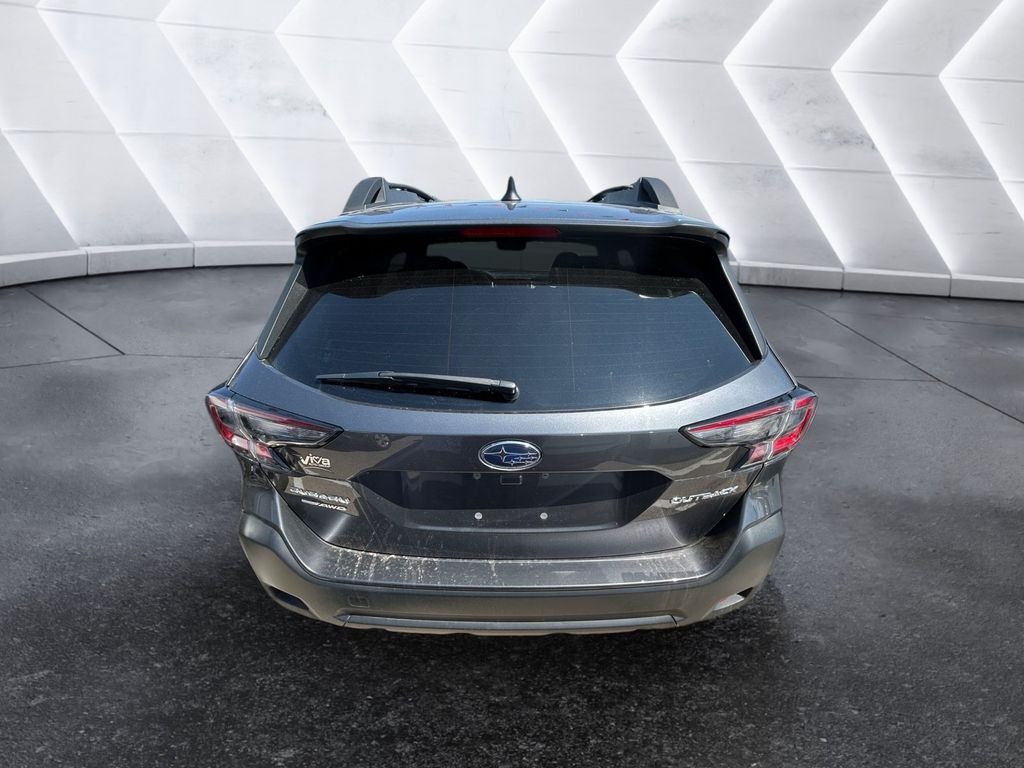 Used 2025 Subaru Outback Premium AWD/4WD image 5