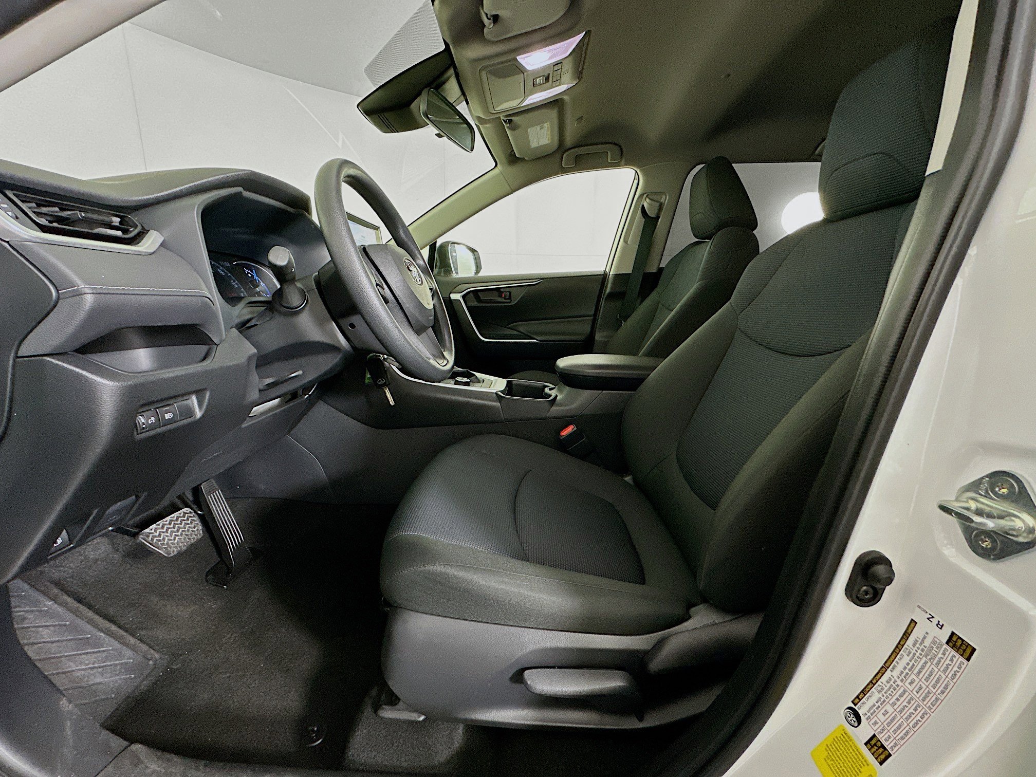 Used 2025 Toyota RAV4 LE image 13