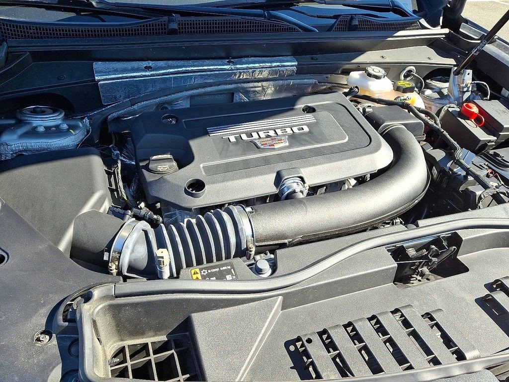 Certified 2025 Cadillac XT4 Premium Luxury AWD/4WD image 25