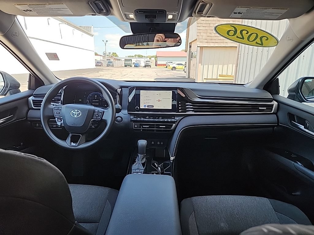 Used 2026 Toyota Camry LE FWD image 31