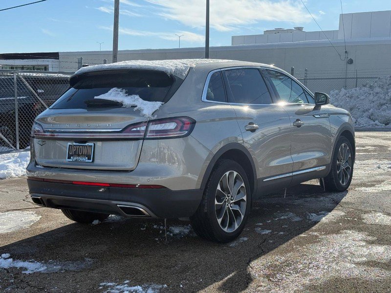 Used 2023 Lincoln Nautilus Reserve image 3