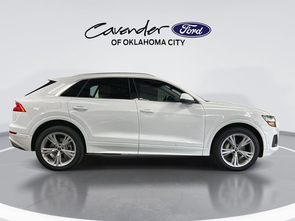 Used 2023 Audi Q8 Premium w/ Convenience Package AWD/4WD image 9