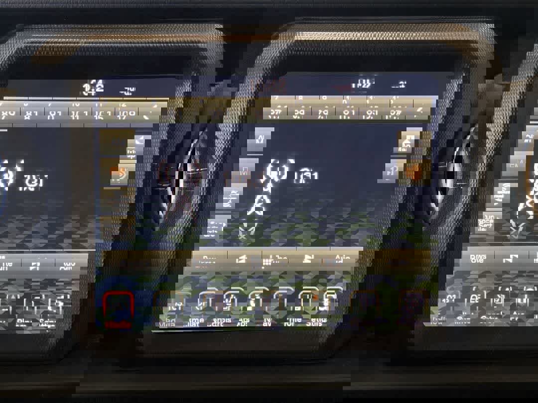 Used 2021 Jeep Wrangler Sahara w/ Cold Weather Group image 19