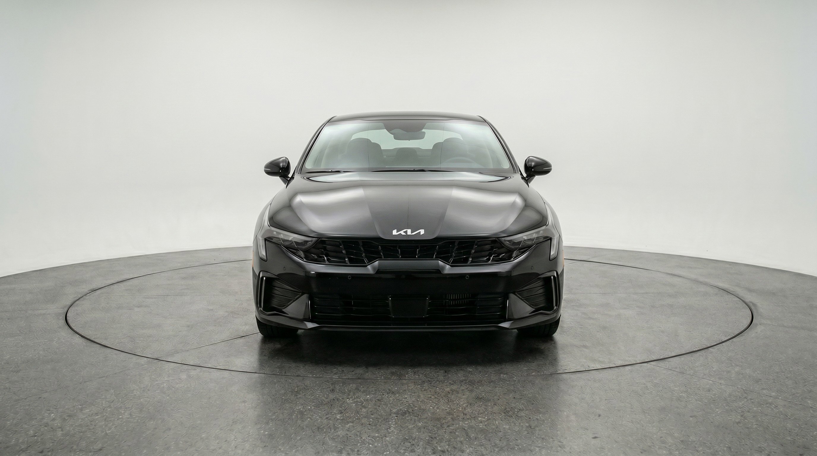 Used 2025 Kia K5 LXS FWD image 2