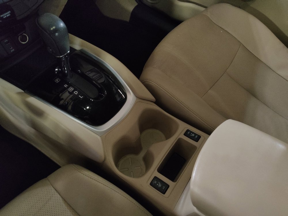 Used 2016 Nissan Rogue SL w/ SL Premium Package image 26