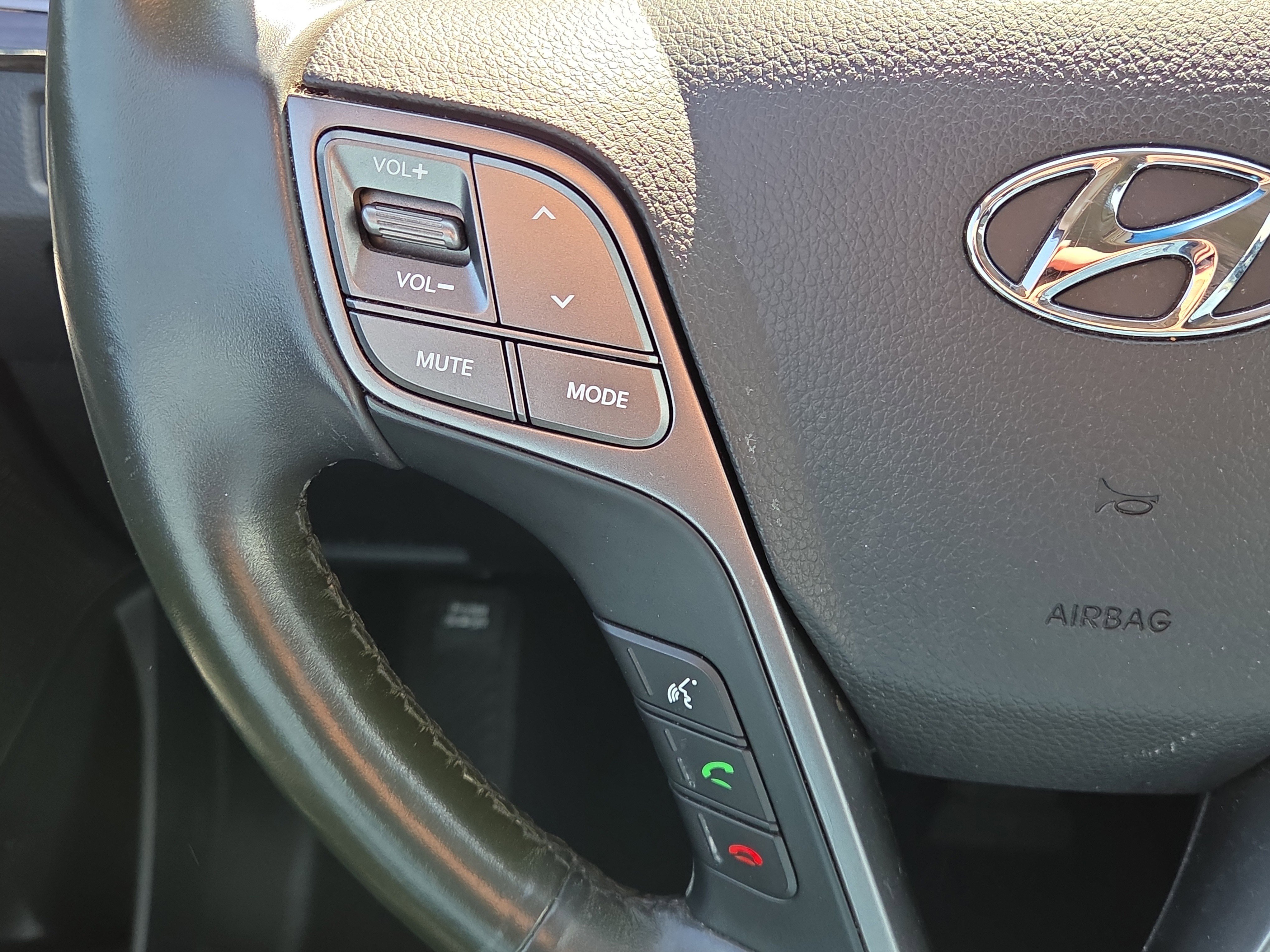 Used 2015 Hyundai Santa Fe Limited w/ Option Group 04 image 13