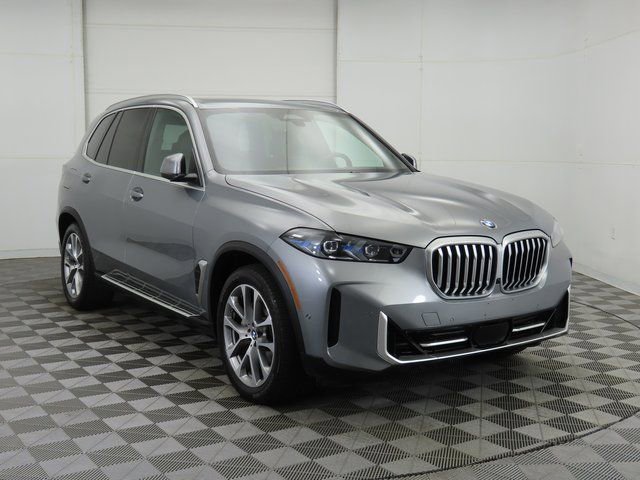 Used 2025 BMW X5 xDrive40i image 3