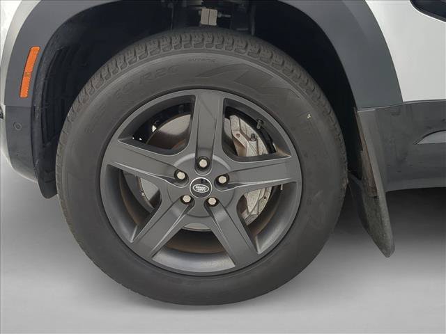 Used 2023 Land Rover Defender 110 X-Dynamic SE AWD/4WD image 19