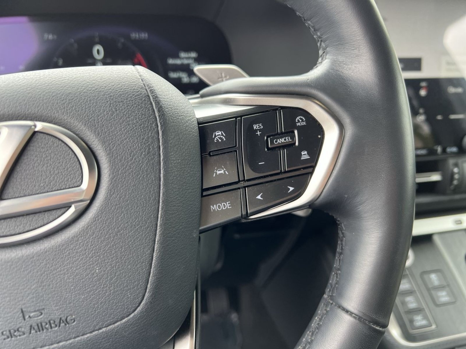 Used 2024 Lexus GX 550 AWD/4WD image 30
