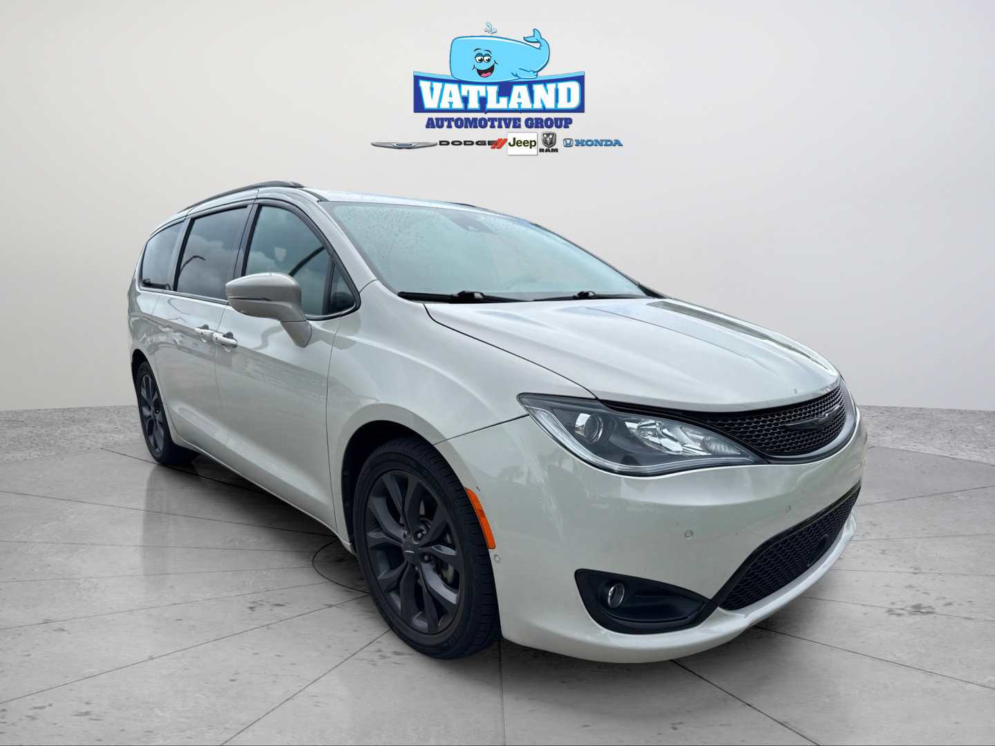 Certified 2020 Chrysler Pacifica Limited FWD image 61