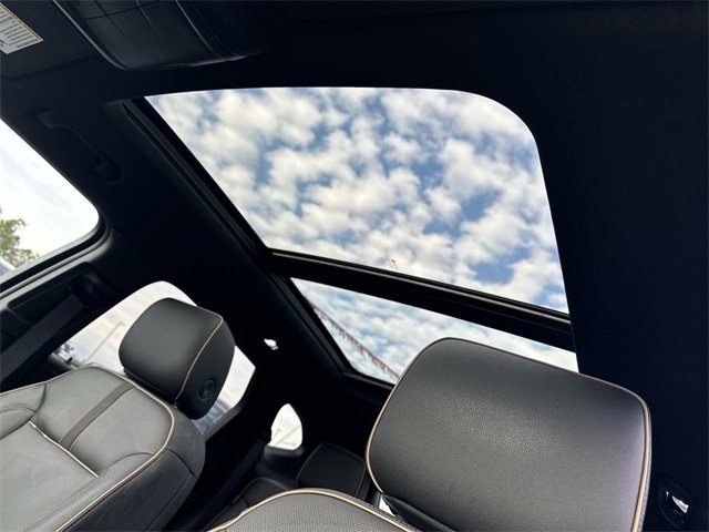 Used 2022 Chevrolet Blazer Premier w/ Driver Confidence II Package image 19