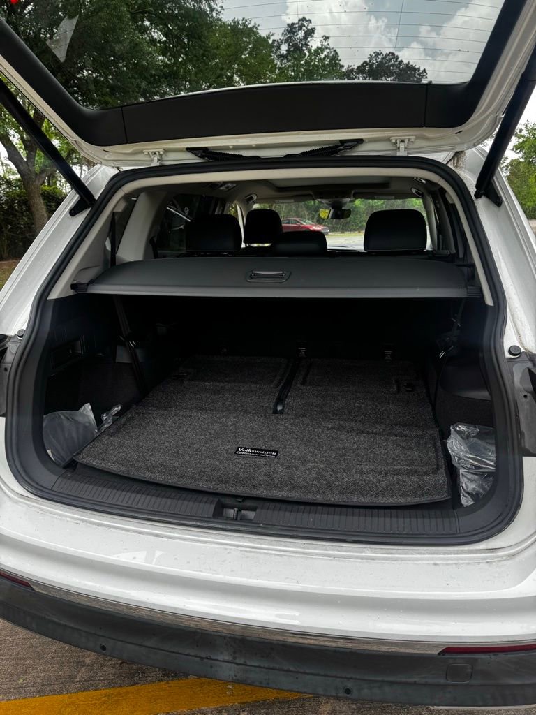 Used 2021 Volkswagen Tiguan SEL image 14