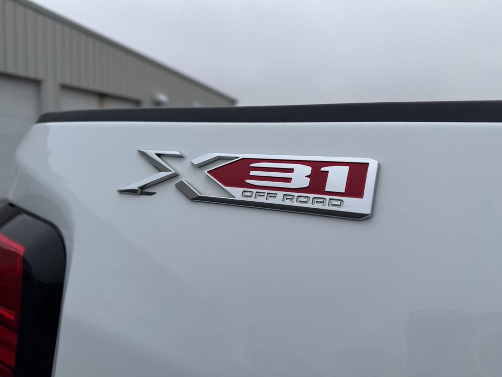 Used 2023 GMC Sierra 3500 SLE image 10