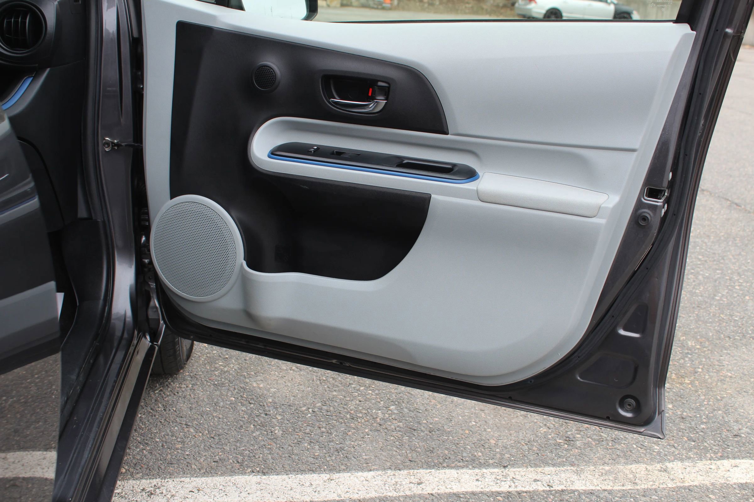Used 2013 Toyota Prius C Two FWD image 18