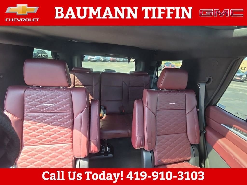 Used 2025 Cadillac Escalade Sport w/ LPO, ONYX Package image 12