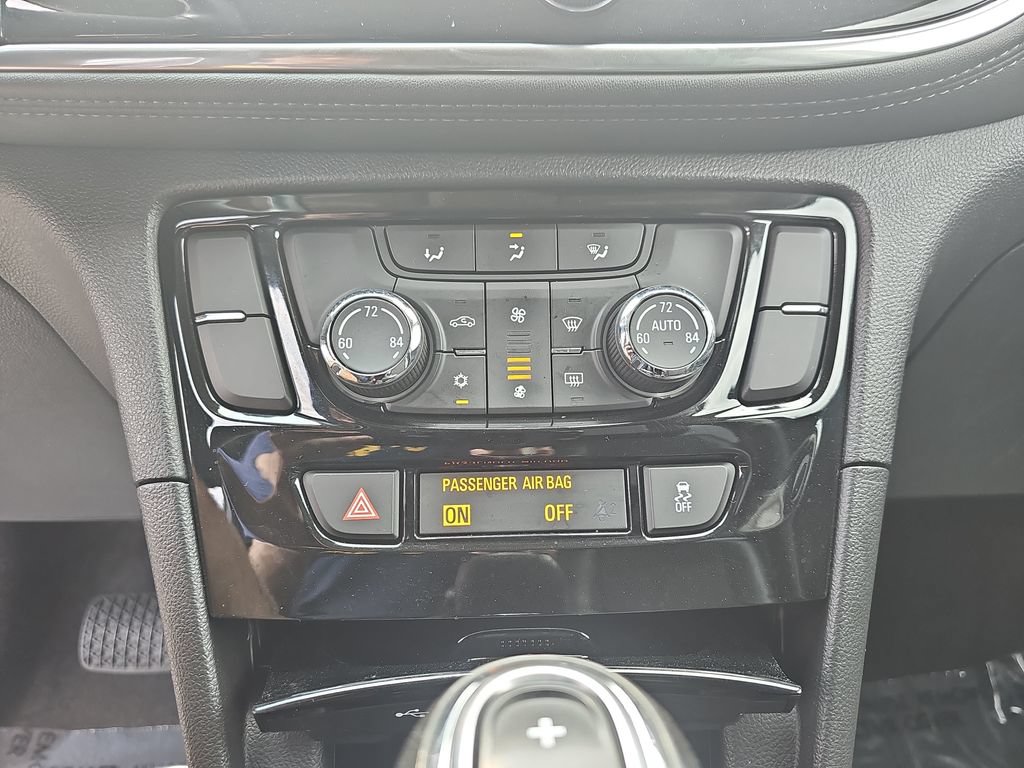 Used 2019 Buick Encore Sport Touring FWD image 25