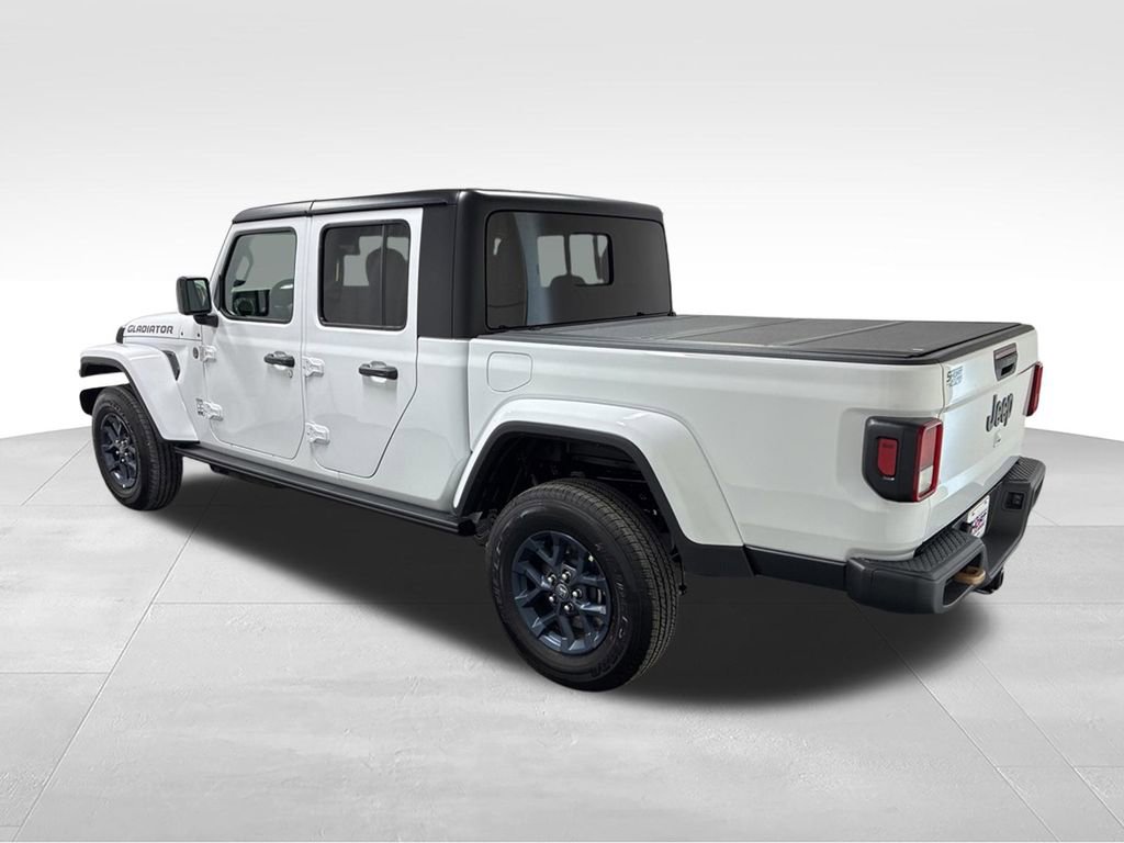 New 2026 Jeep Gladiator Sport AWD/4WD image 8