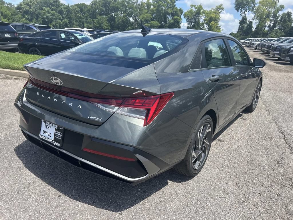New 2026 Hyundai Elantra Limited FWD image 7