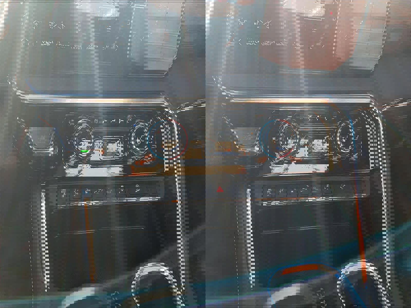 Used 2025 GMC Sierra 2500 Denali Ultimate w/ Max Trailering Package image 35