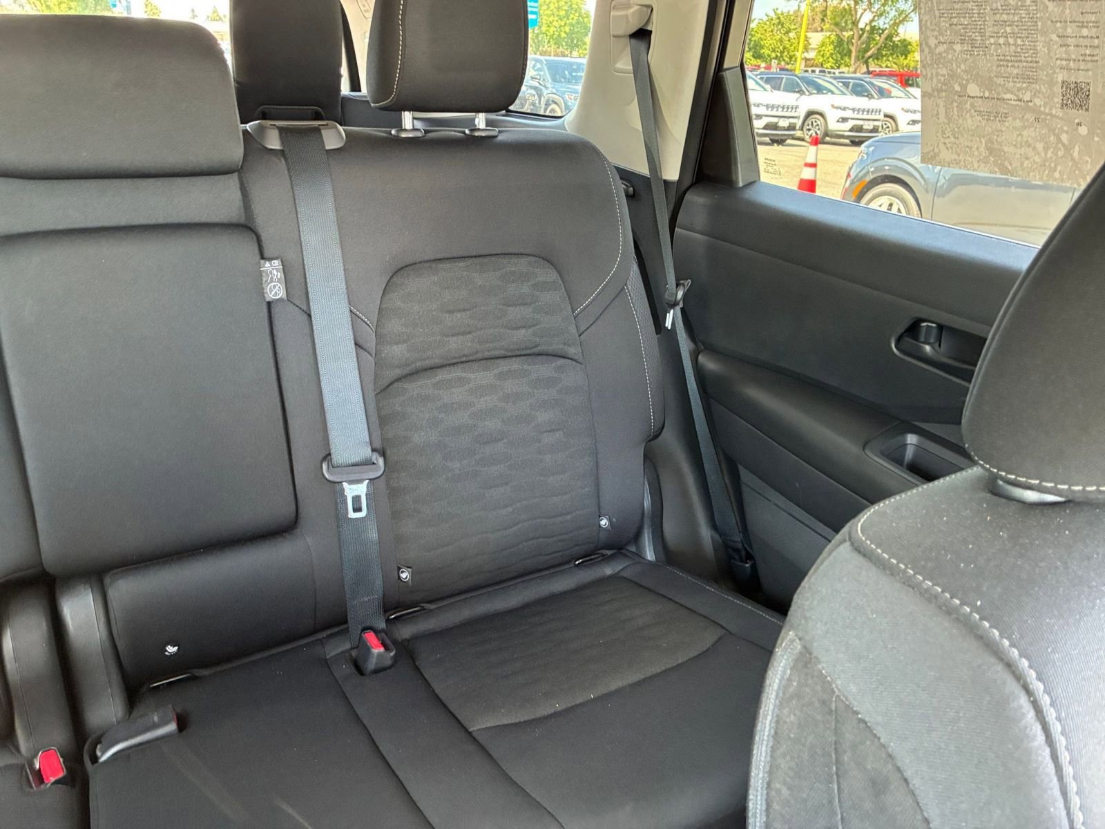 Used 2025 Nissan Pathfinder SV FWD image 40
