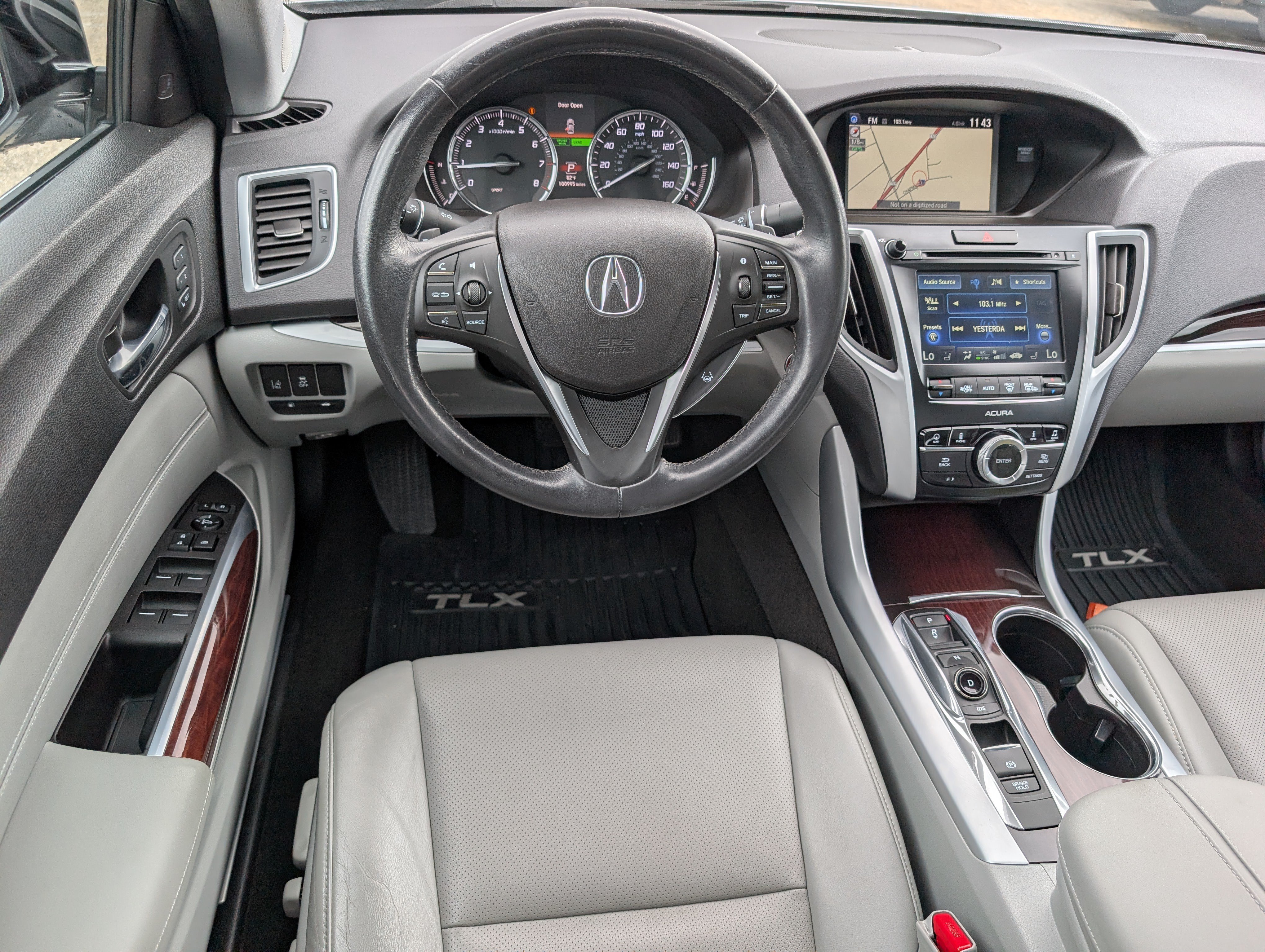 Certified 2017 Acura TLX V6 w/ Technology Package FWD image 8