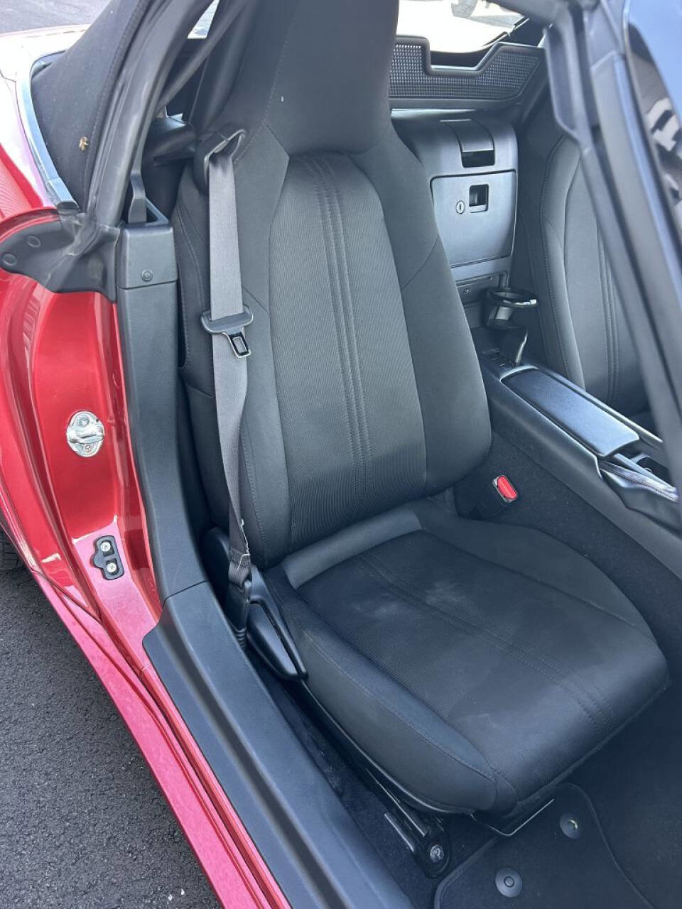 Used 2016 MAZDA MX-5 Miata Sport image 15